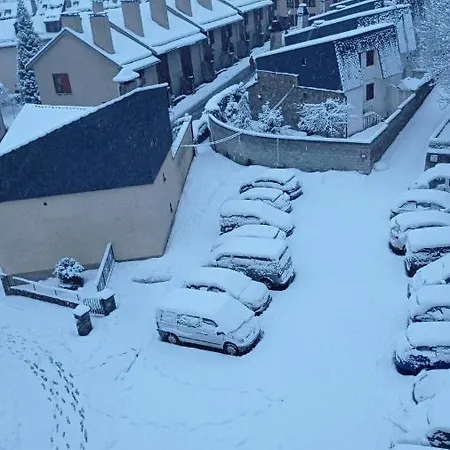 Selva Pistas דירה